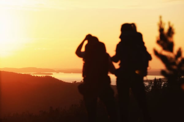 VK-Harri-Tarvainen-sunsethiking_pienempi