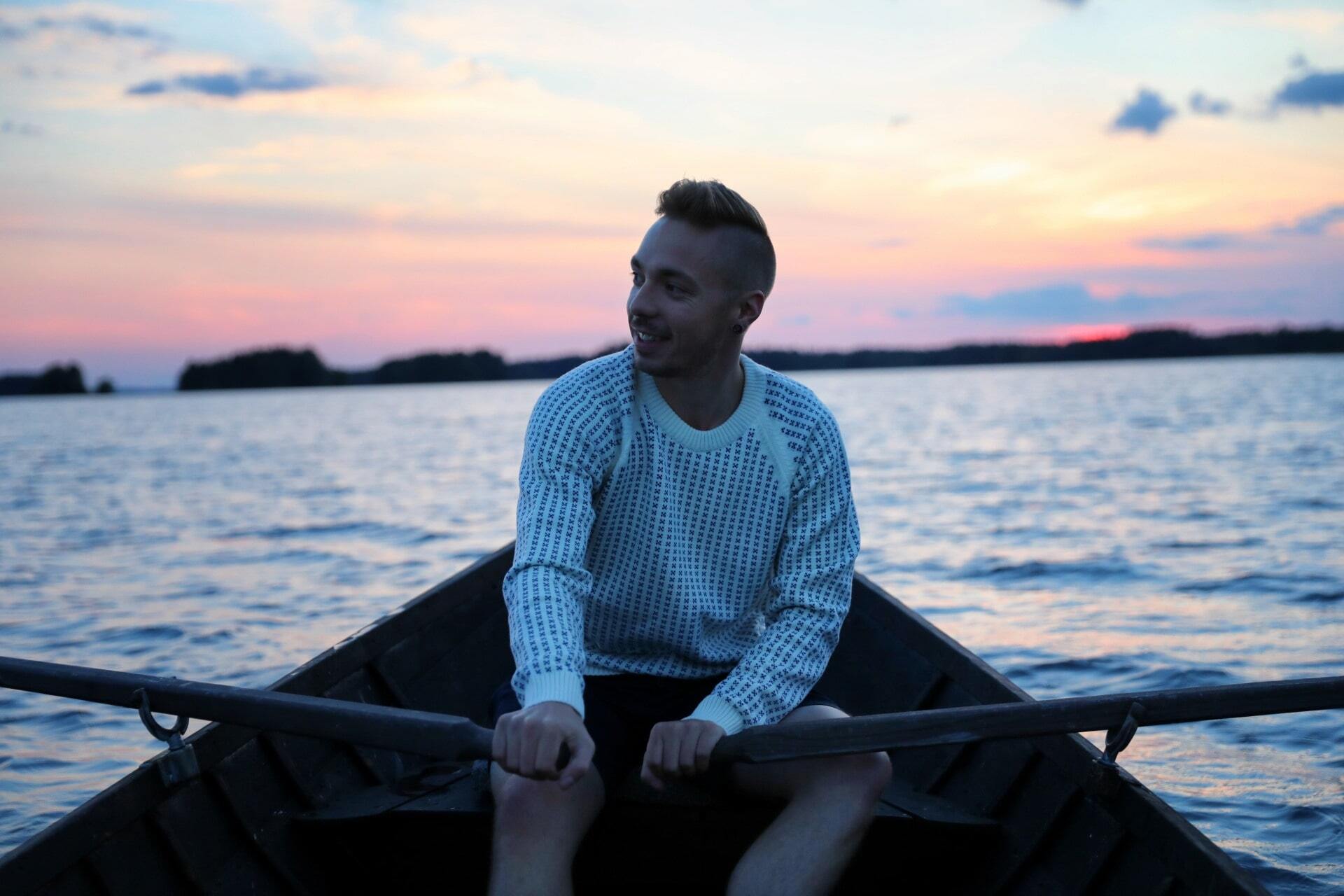 VK-Harri-Tarvainen-rowingboat-min